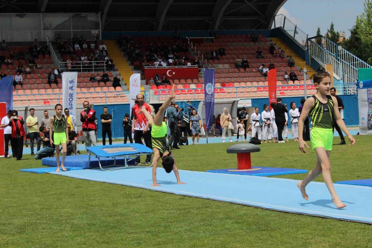 Kayseri’de ’19 Mayıs’ coşkusu