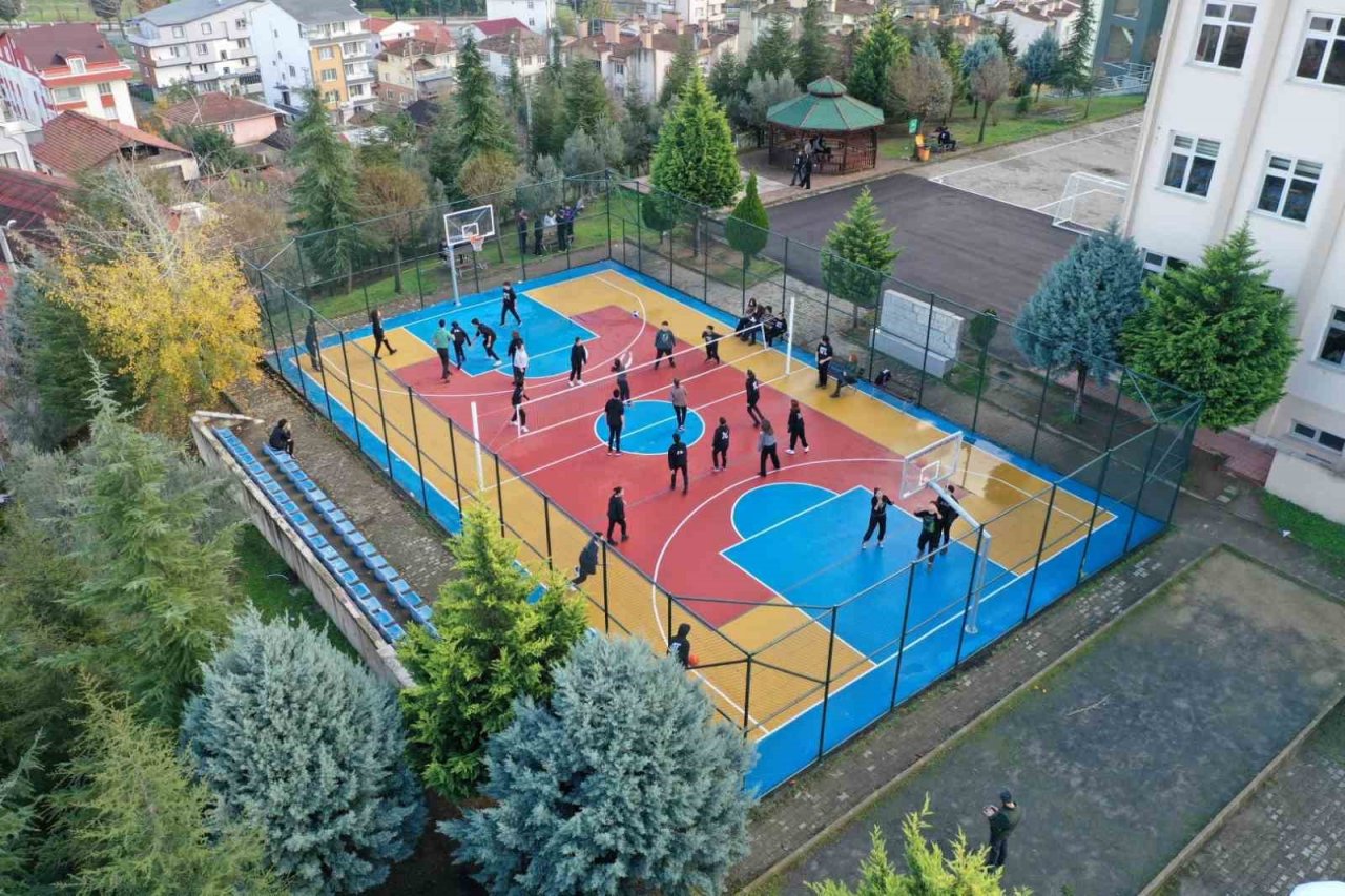 120 okula basketbol ve voleybol sahası yapılacak