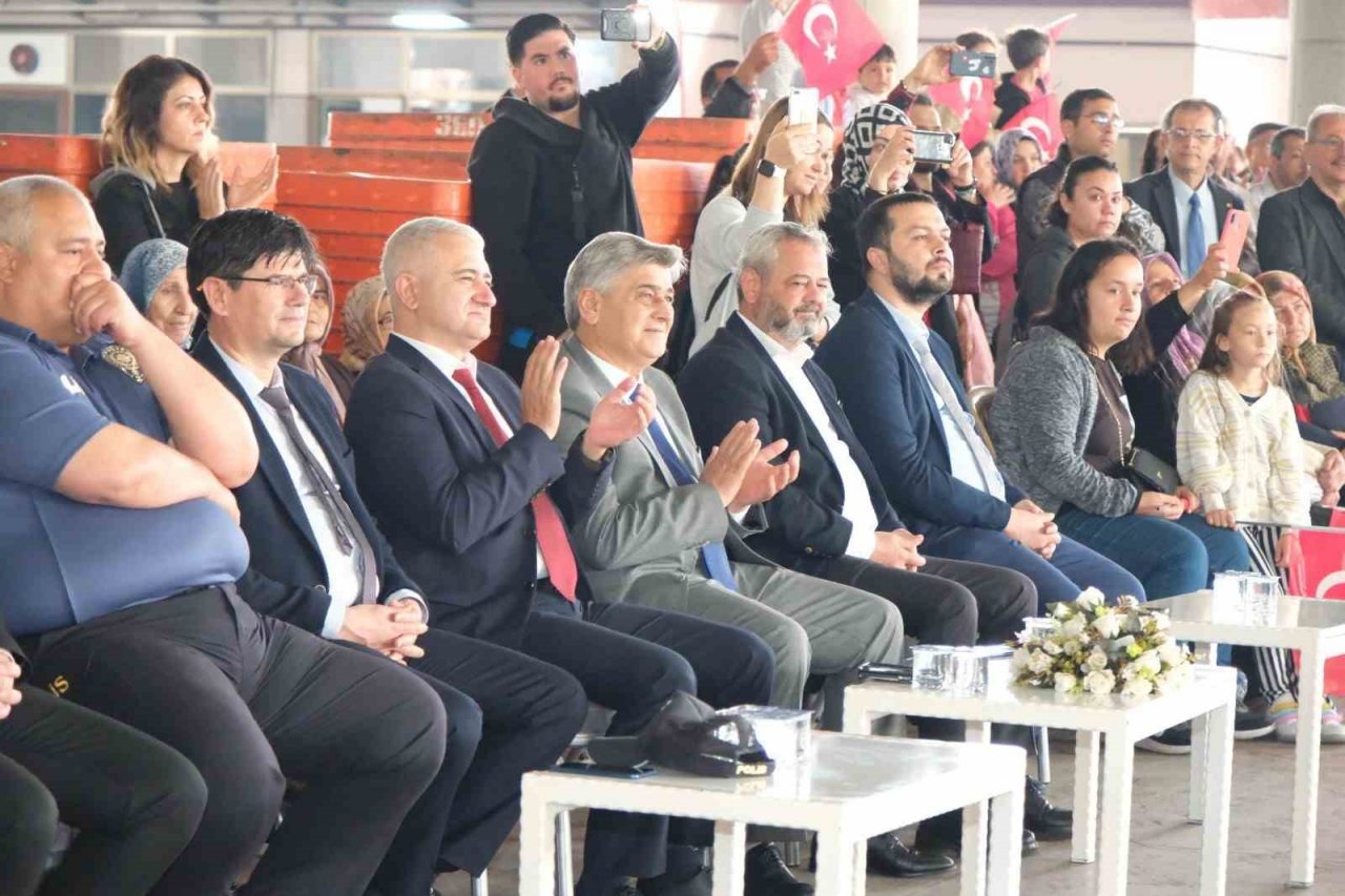 Kuyucak’ta 19 Mayıs törenleri yapıldı