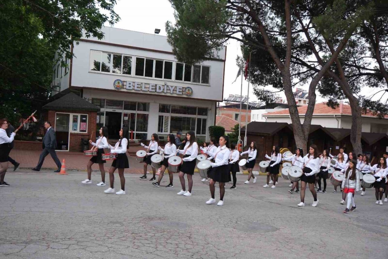 Kuyucak’ta 19 Mayıs törenleri yapıldı