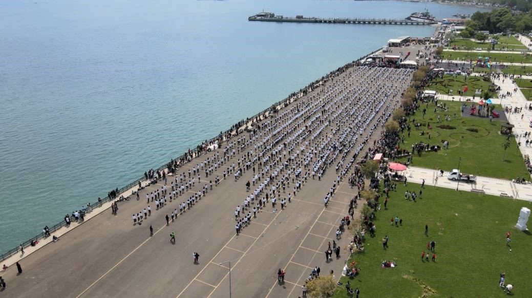 Marmara Deniz’inin kıyısında muhteşem görüntü: 1919 genç Tekirdağ karşılaması oynadı