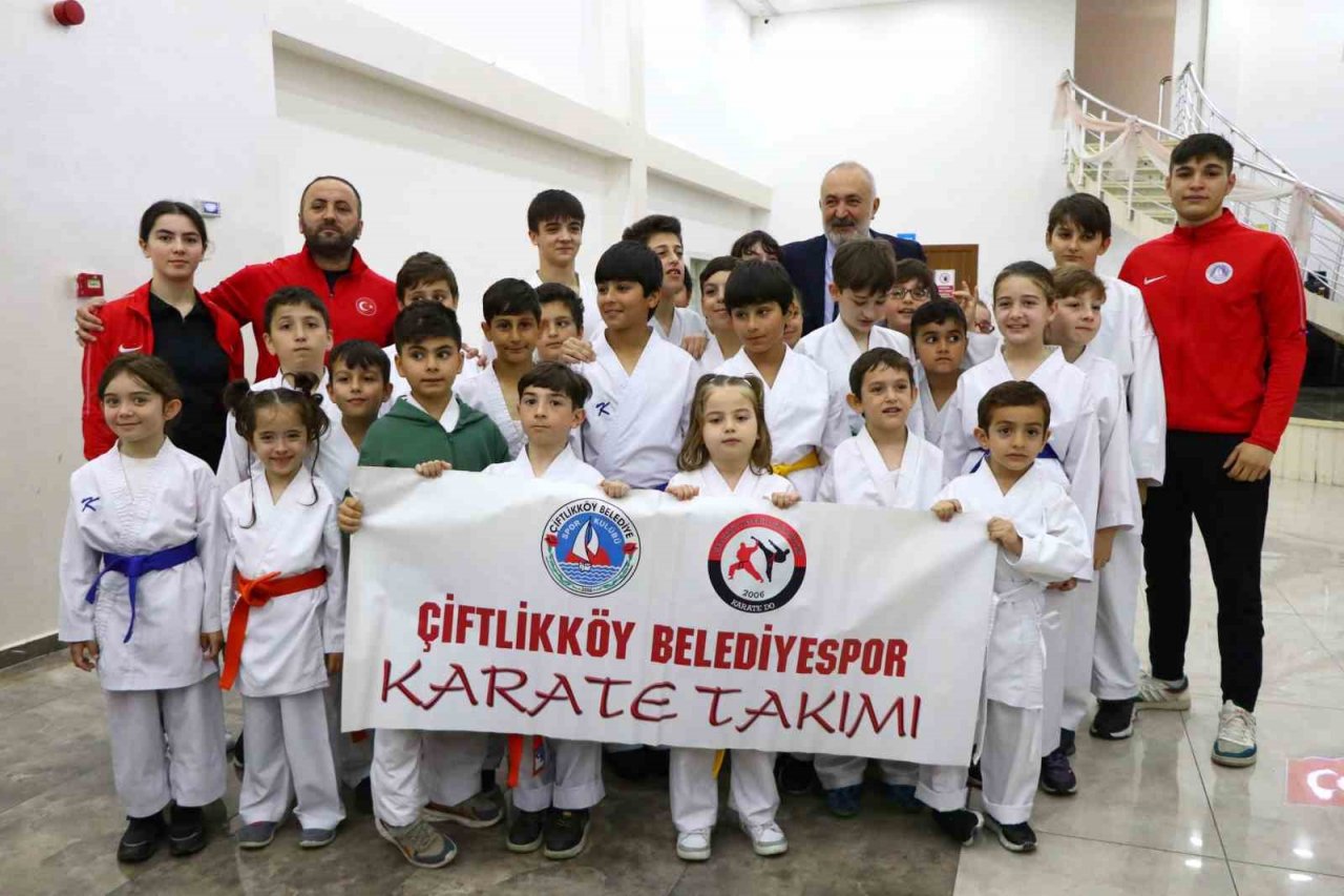 Çiftlikköy’de 19 Mayıs kutlaması