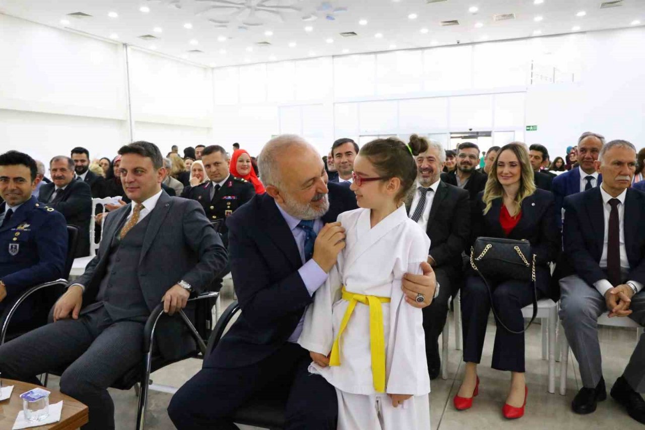 Çiftlikköy’de 19 Mayıs kutlaması