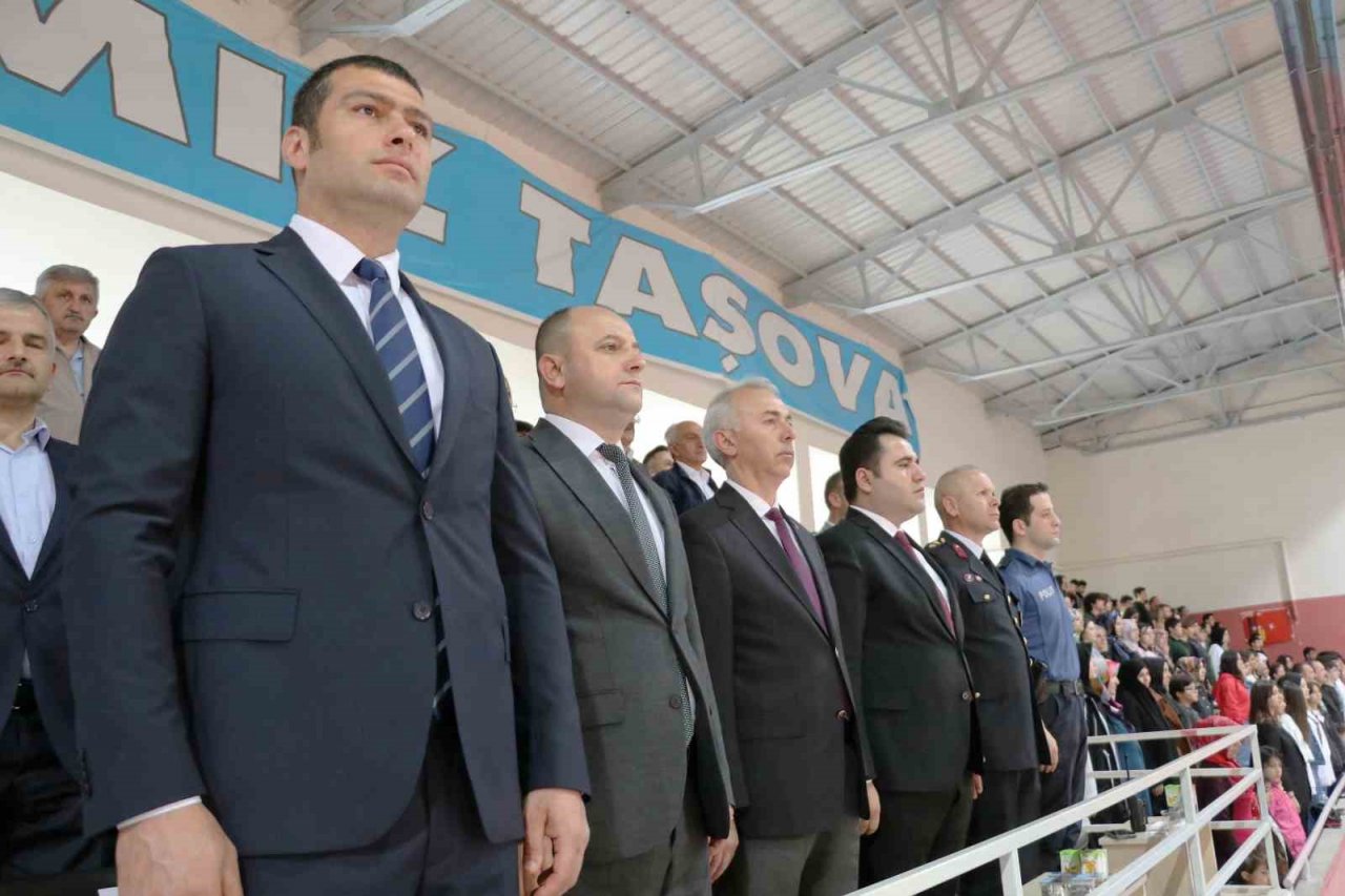 Taşova’da 19 Mayıs coşkusu