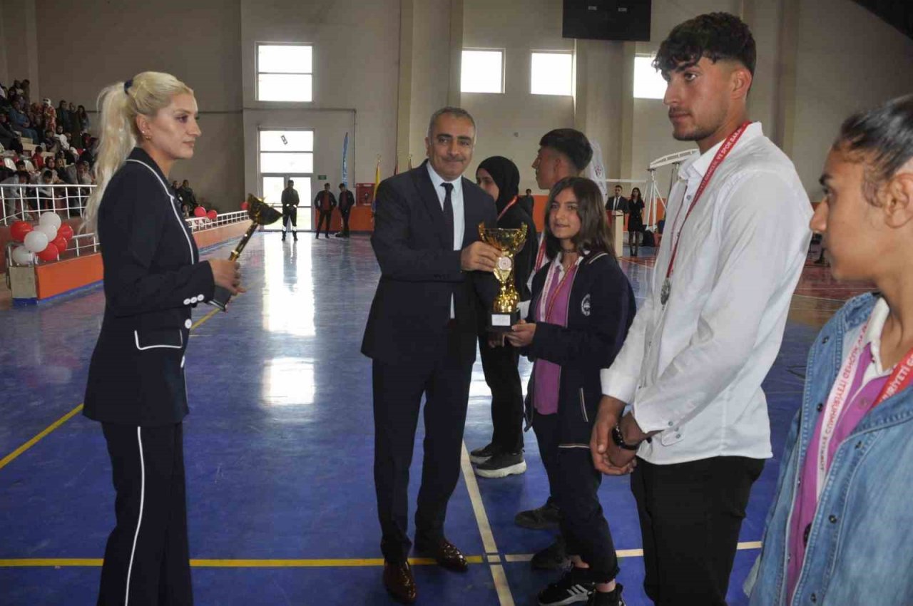 Bulanık’ta 19 Mayıs coşkusu