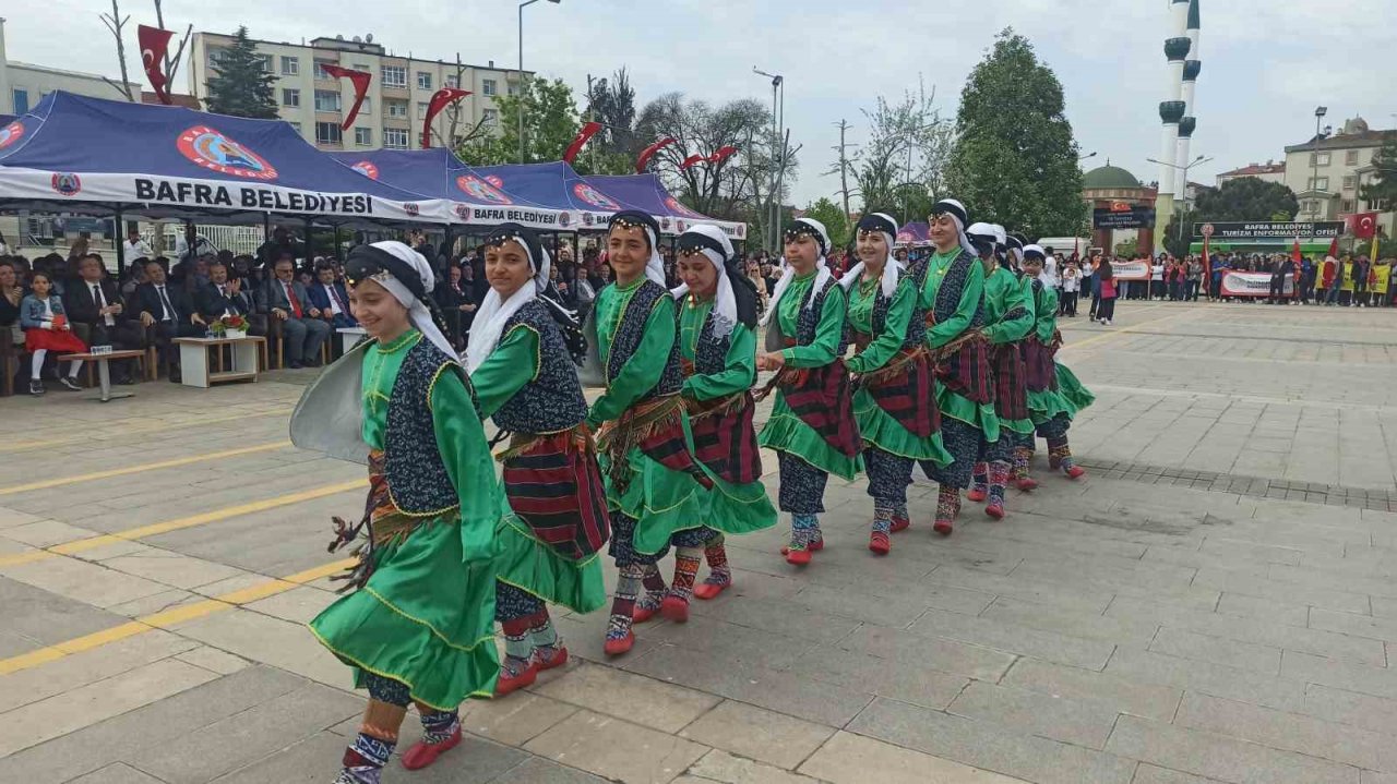 Bafra’da Atatürk’ü Anma, Gençlik ve Spor Bayramı çeşitli etkinlikleri