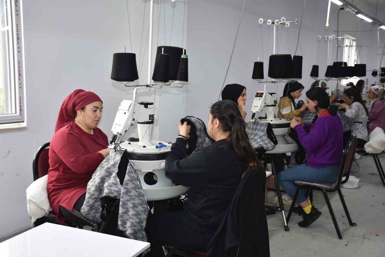 Siirt Belediyesi tekstil projesiyle bölgede istihdama öncülük ediyor