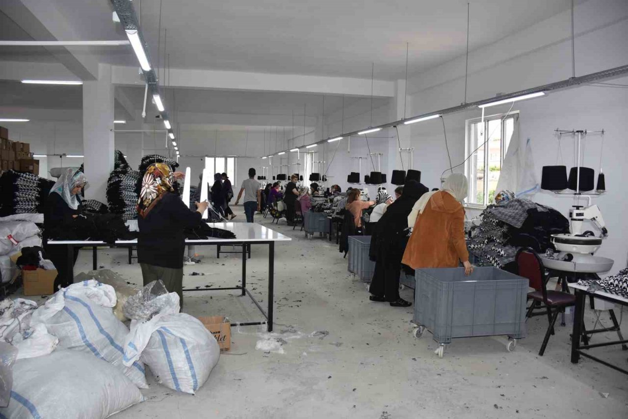 Siirt Belediyesi tekstil projesiyle bölgede istihdama öncülük ediyor