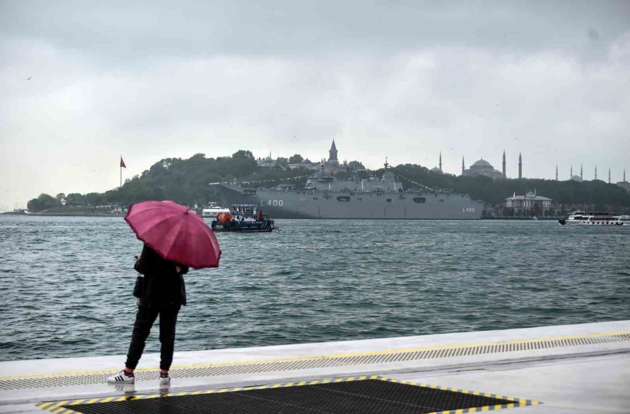 TCG Anadolu yeniden İstanbul’da