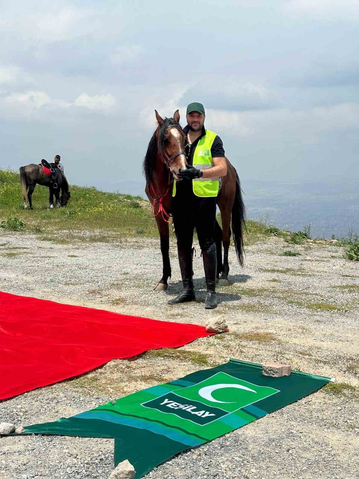 Yeşilay Spor Kulübü’nden ’19 Mayıs’ tırmanışı