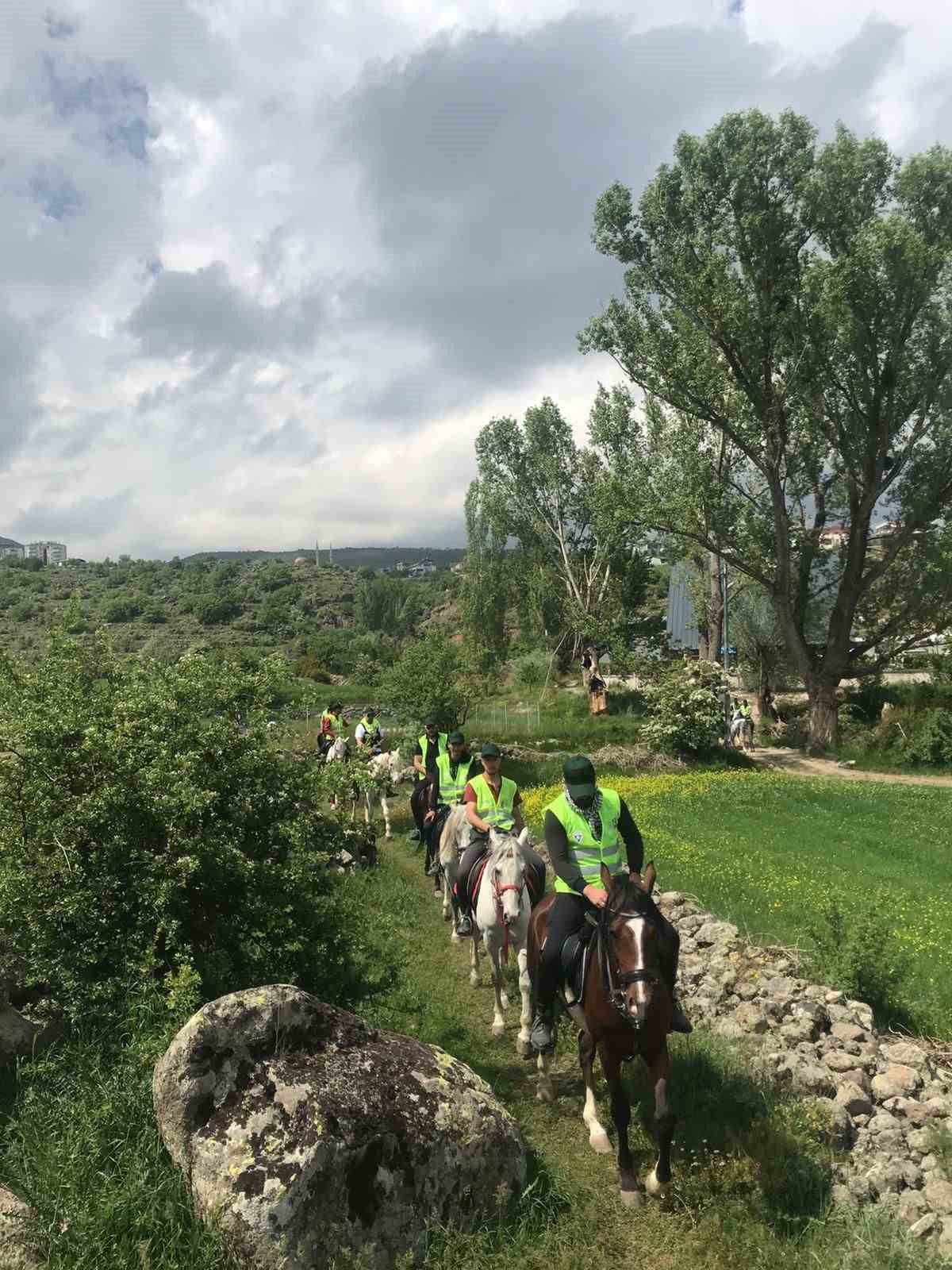 Yeşilay Spor Kulübü’nden ’19 Mayıs’ tırmanışı