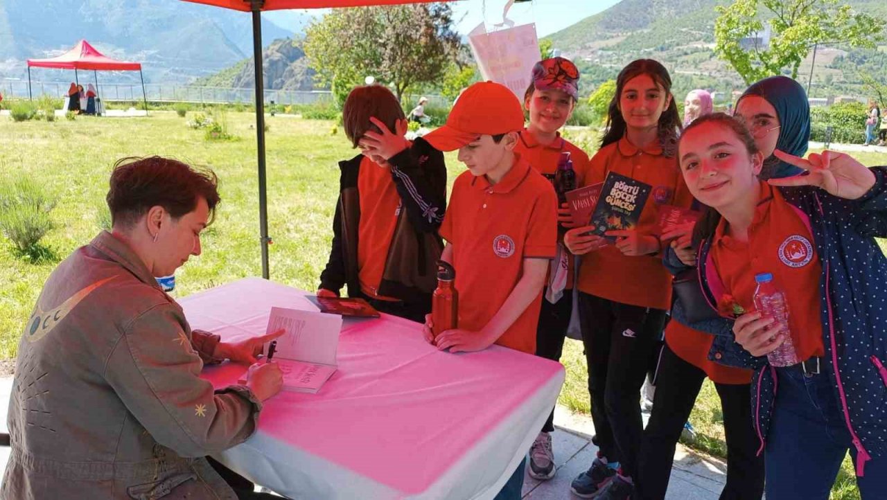 Artvin’de Okuyan çocuk edebiyat tabiat şenliği düzenlendi