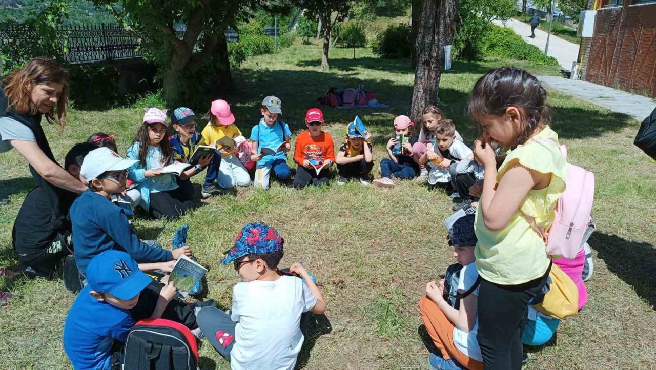 Artvin’de Okuyan çocuk edebiyat tabiat şenliği düzenlendi