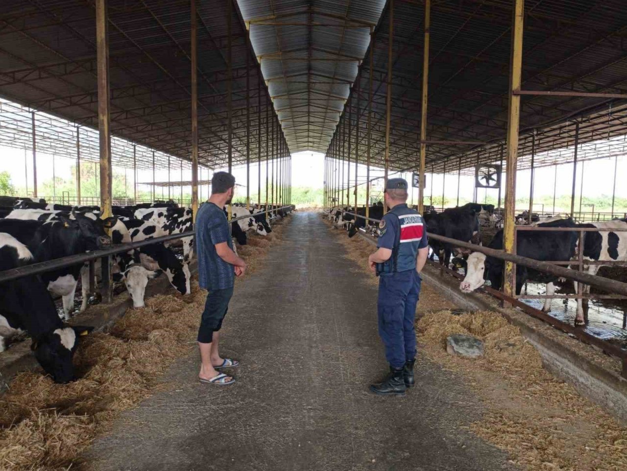 Jandarma, çiftçileri bilgilendirdi