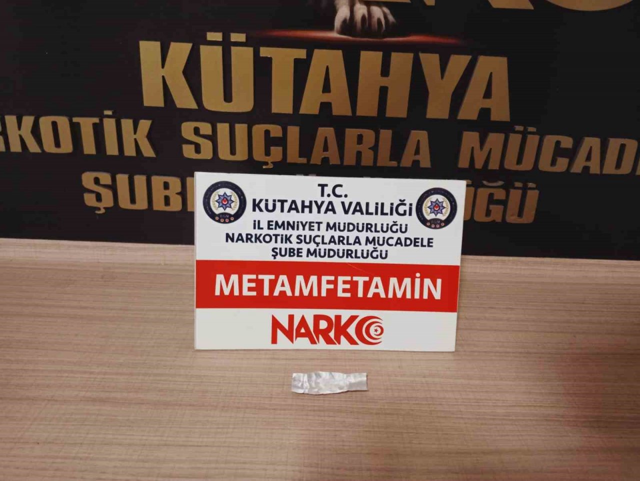 Kütahya’da şüpheli şahsın üzerinde uyuşturucu ele geçirildi