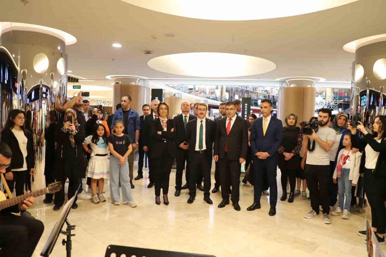 Vali Becel ve Rektör Aktekin atölye açılışına katıldı