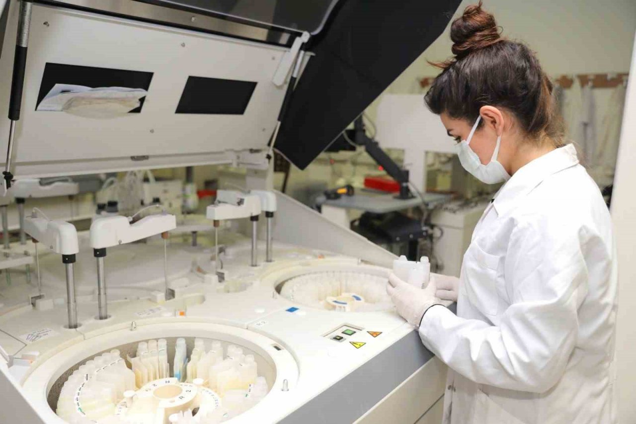 DEÜ laboratuvarlarında dijital dönem