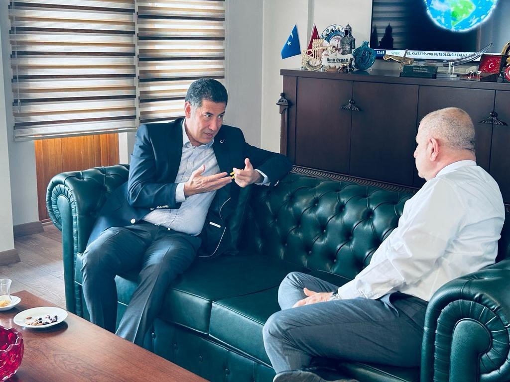 Özdağ ve Oğan ikilisinden fotoğraf