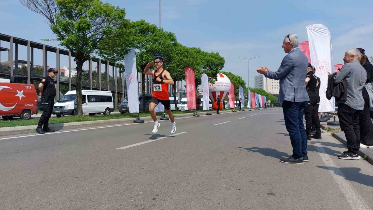 19 Mayıs Yarı Maratonu 248 sporcunun katılımıyla düzenlendi