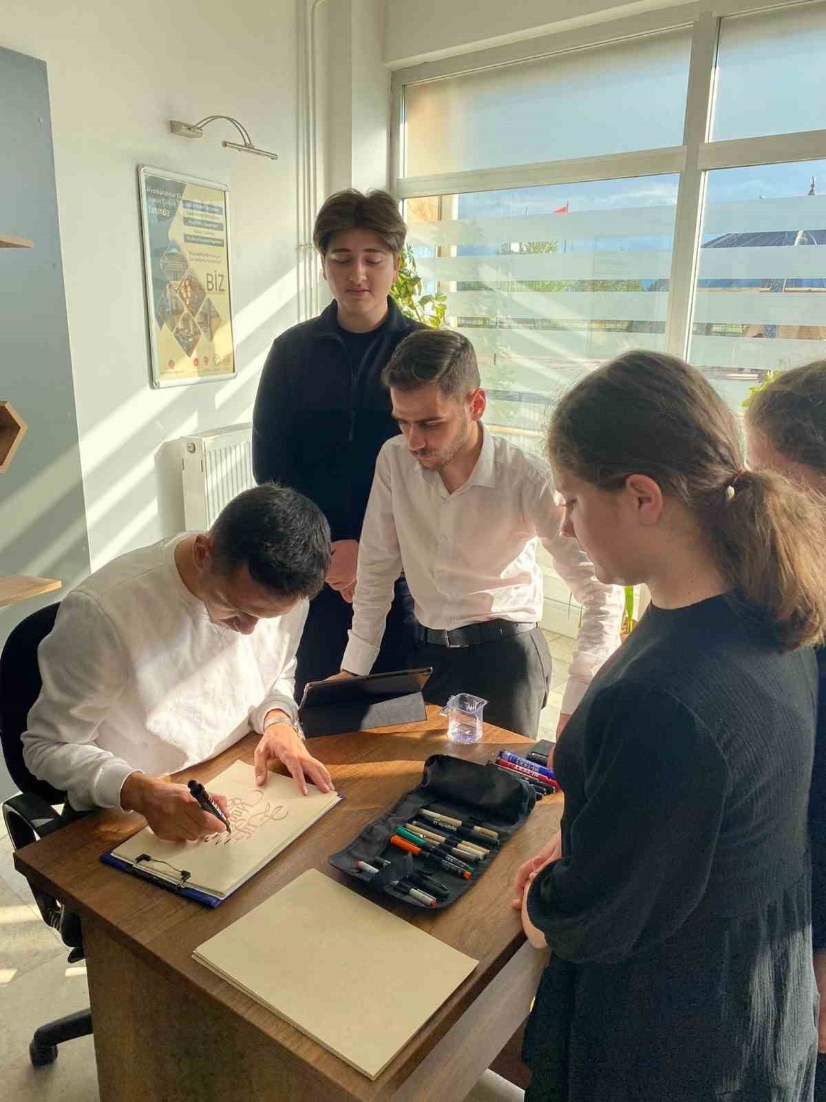 Liseli gençler, "Gençlik Haftasında" bir araya geldi