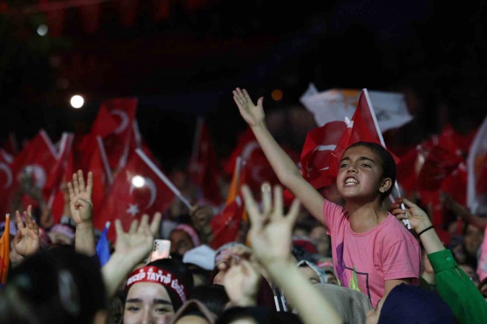 Cumhurbaşkanı Erdoğan'dan aç gözlülükle fahiş fiyat artışı yapanlara net mesaj: Ümüğünü sıkacağız