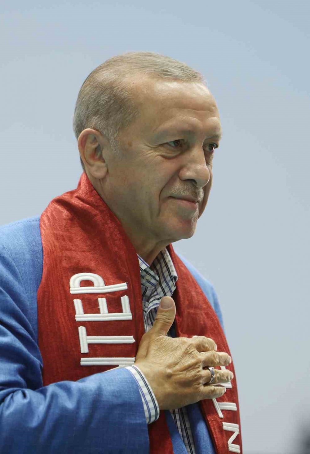 Cumhurbaşkanı Erdoğan'dan aç gözlülükle fahiş fiyat artışı yapanlara net mesaj: Ümüğünü sıkacağız
