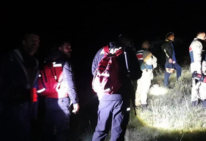 Erzincan’da kaybolan 2 kişi 10 saat sonra bulundu