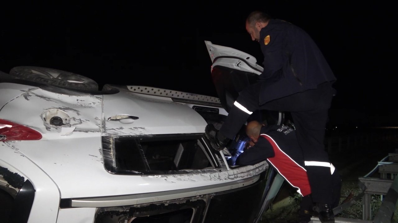 Metrelerce sürüklenen otomobil hurdaya döndü: 1 ağır yaralı