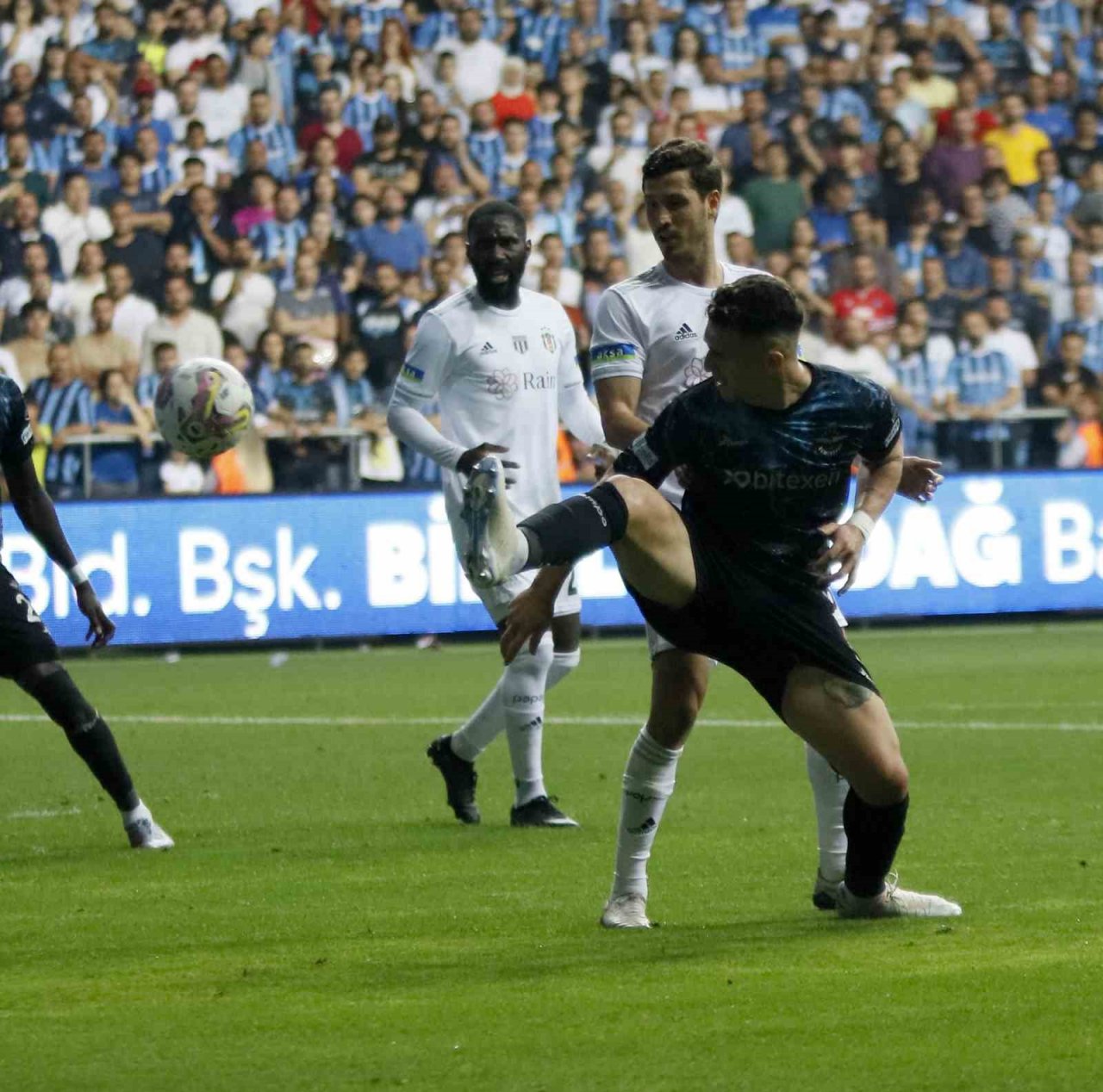 Spor Toto Süper Lig: Adana Demirspor: 1 - Beşiktaş: 4 (Maç sonucu)