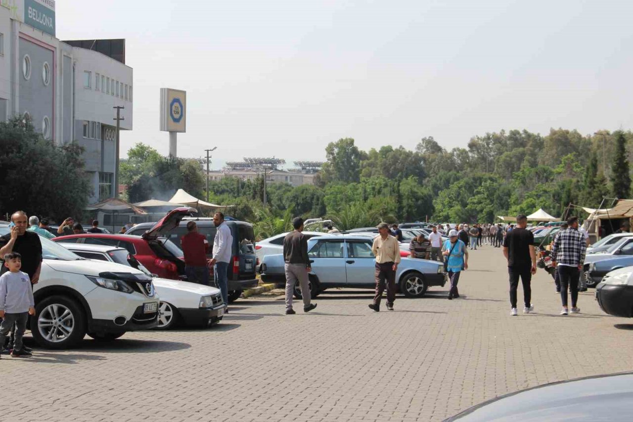 2. el oto pazarında yaprak kıpırdamadı