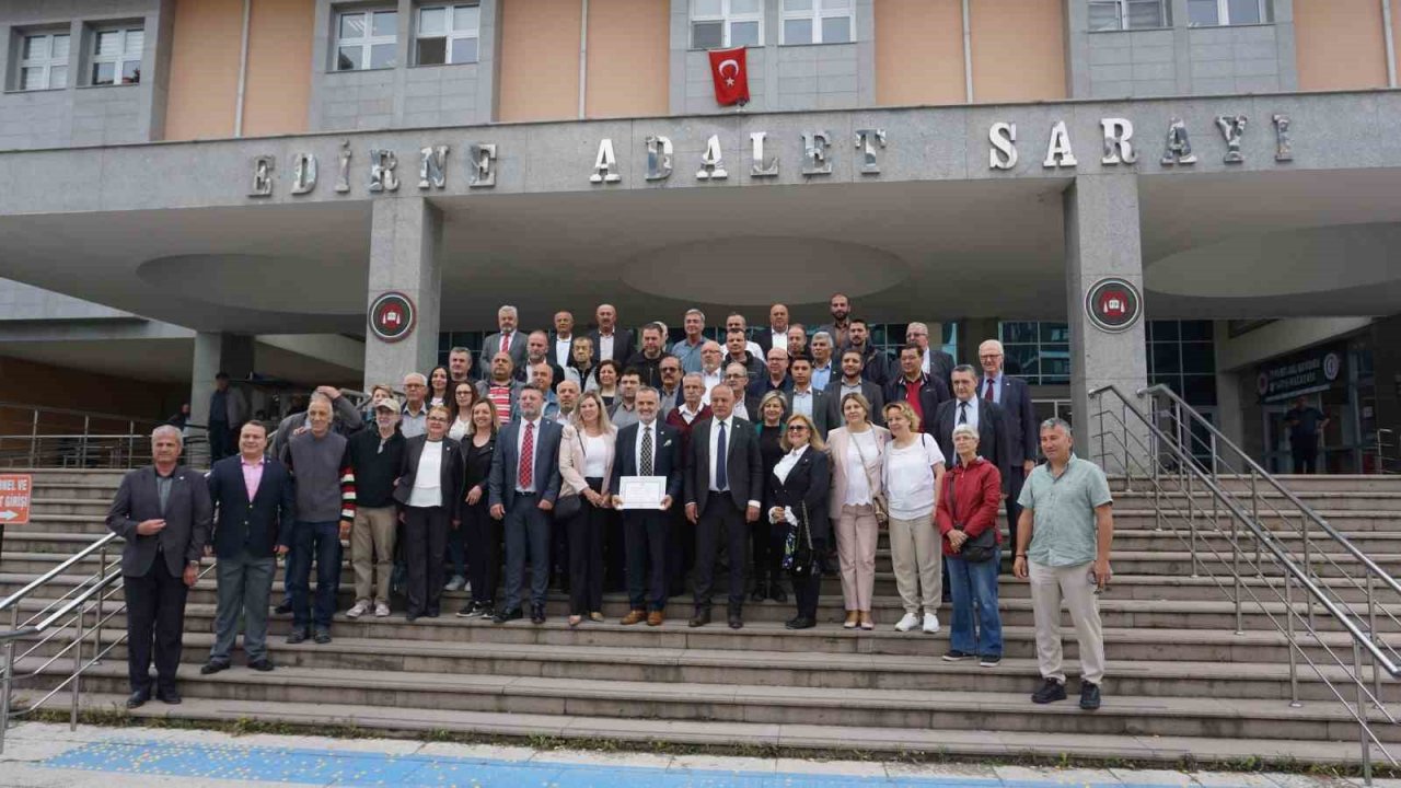 Edirne milletvekilleri mazbatalarını düzenlenen törenle aldı