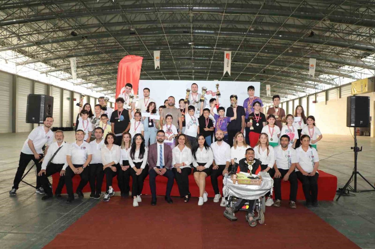 Satranç turnuvası ödül töreni yapıldı