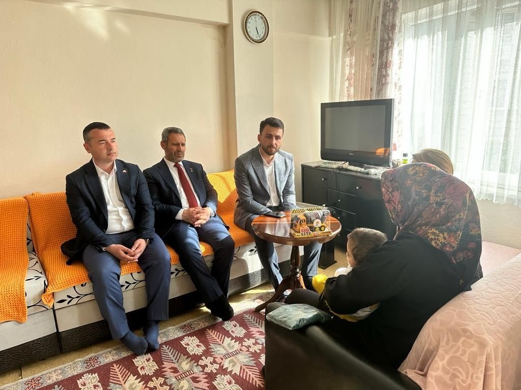 Öztaylan: “Kandil’le iş tutan CHP’li Kılıçdaroğlu’ndan milliyetçi olmaz”