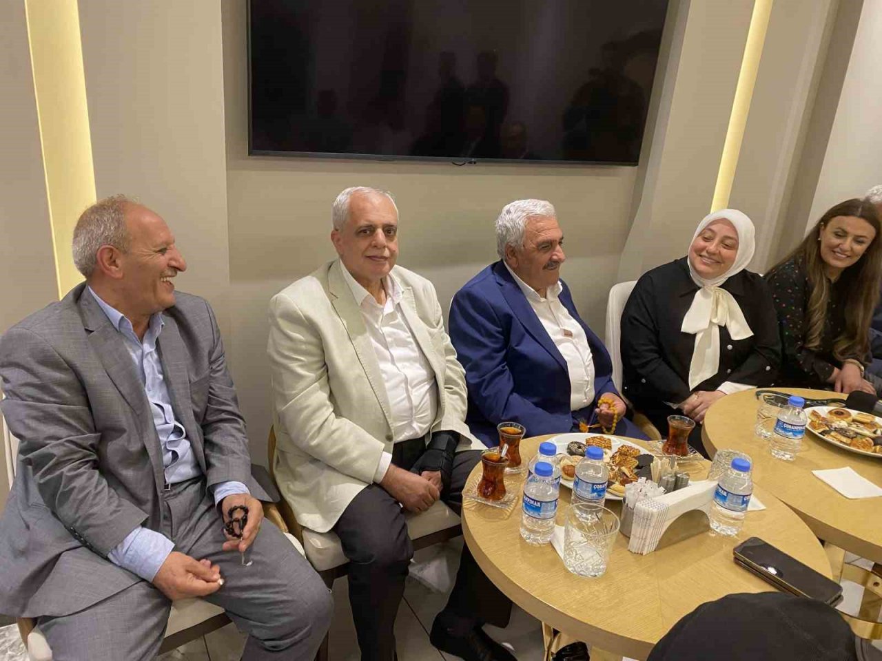 İstanbul’da Doğu ve Güneydoğu kanaat önderlerinden Erdoğan’a destek