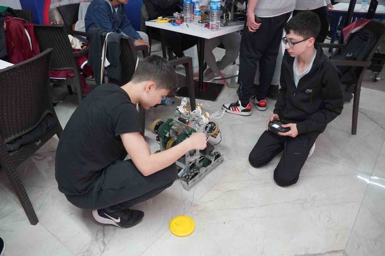 Atakum’da “VEX IQ Robot Yarışması”