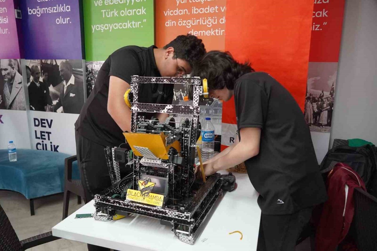 Atakum’da “VEX IQ Robot Yarışması”