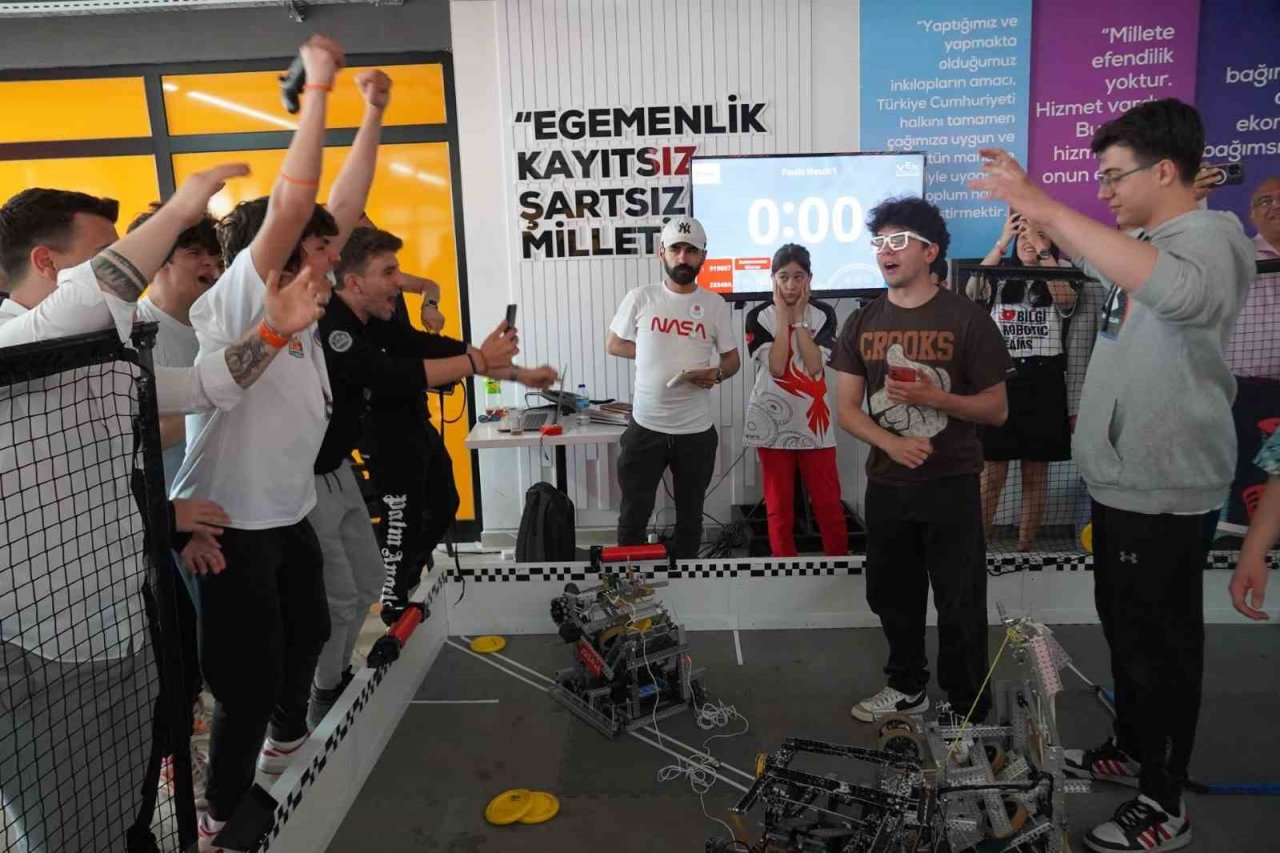 Atakum’da “VEX IQ Robot Yarışması”