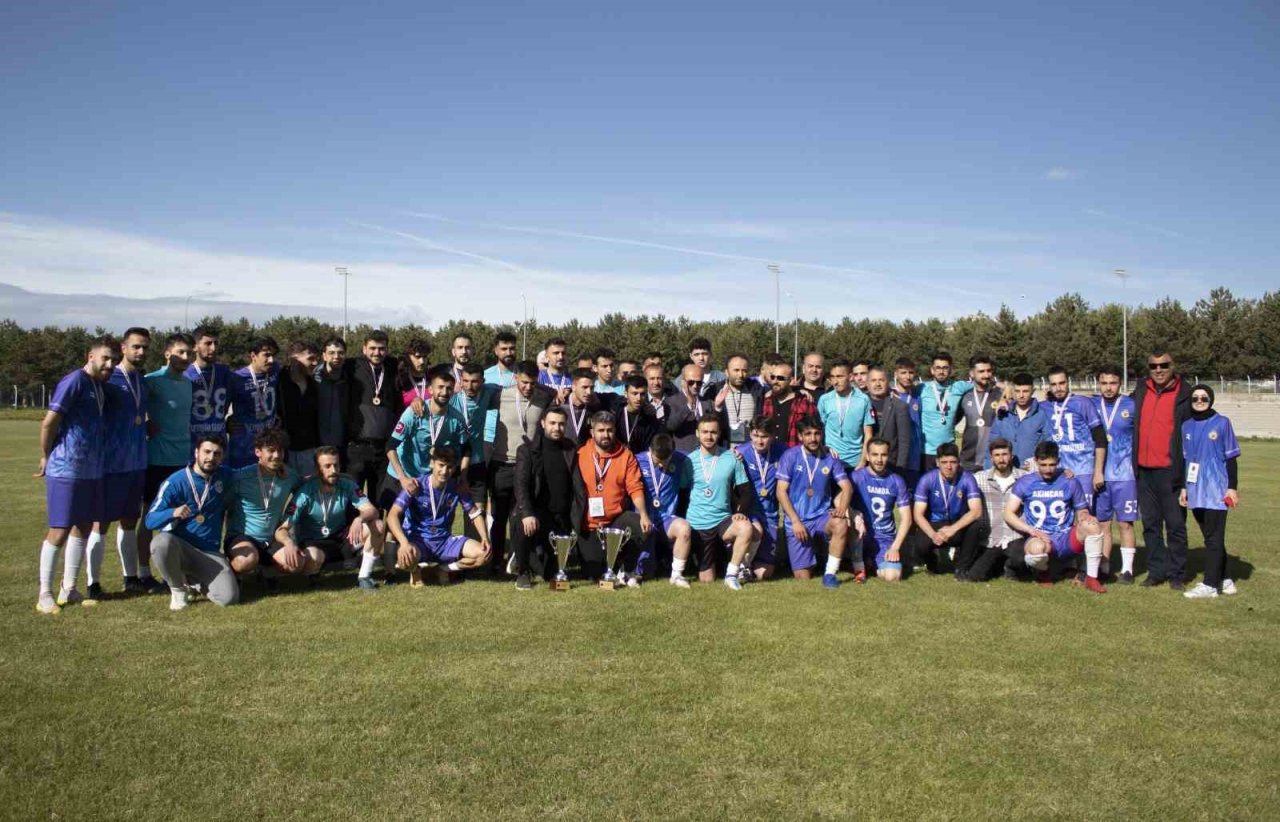 İletişim Fakültesi turnuvayı 1. olarak tamamladı