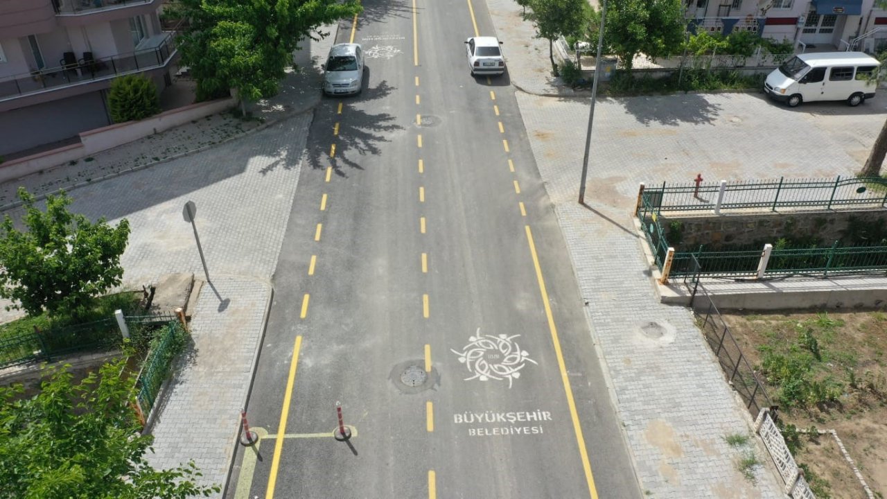 Aydın Büyükşehir Belediyesi Kuyucak’taki yol çalışmalarını tamamladı