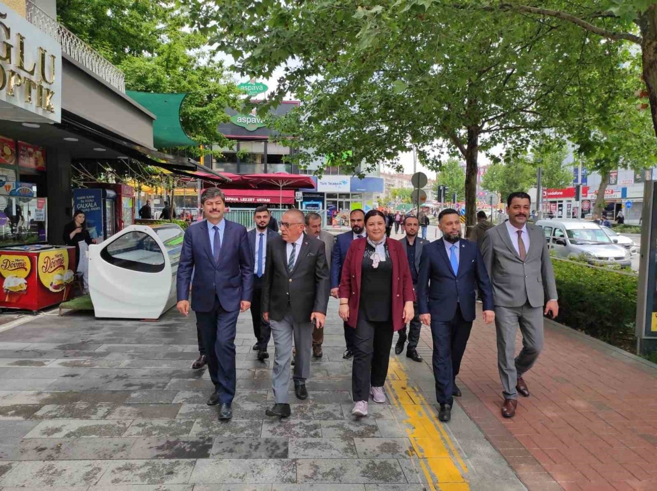 Cumhur İttifakı Kırşehir’de esnaf gezdi