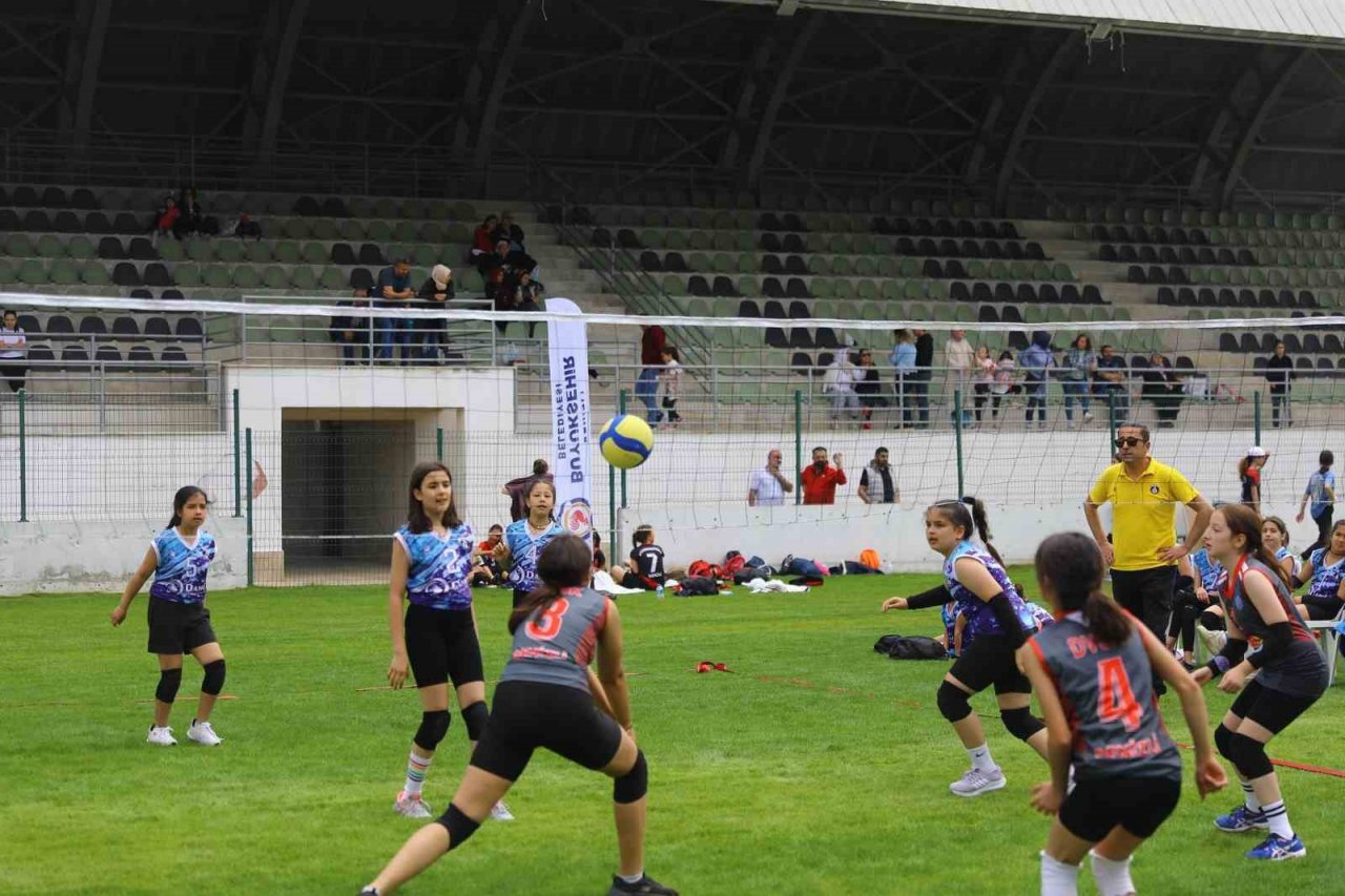 Bayram coşkusunu 19 Mayıs turnuvaları ile yaşadılar