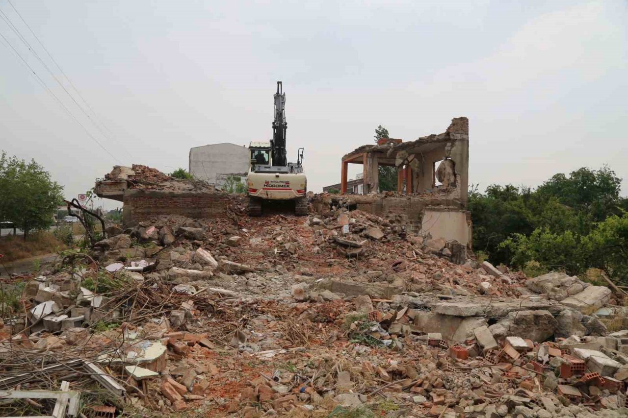 Efeler’de tehlikeye geçit yok