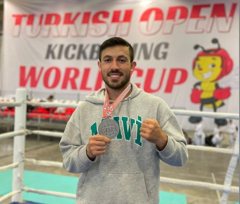 Kick Boks Dünya Kupası şampiyonasında 3’te 3 yaptılar
