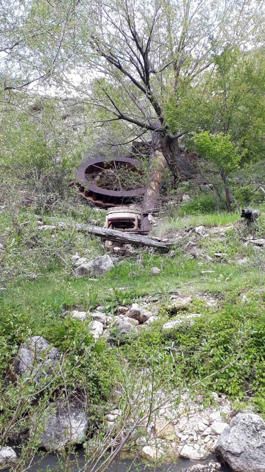 Doğa yürüyüşçüleri Zahran Vadisi’nde eşsiz manzaraları fotoğrafladı