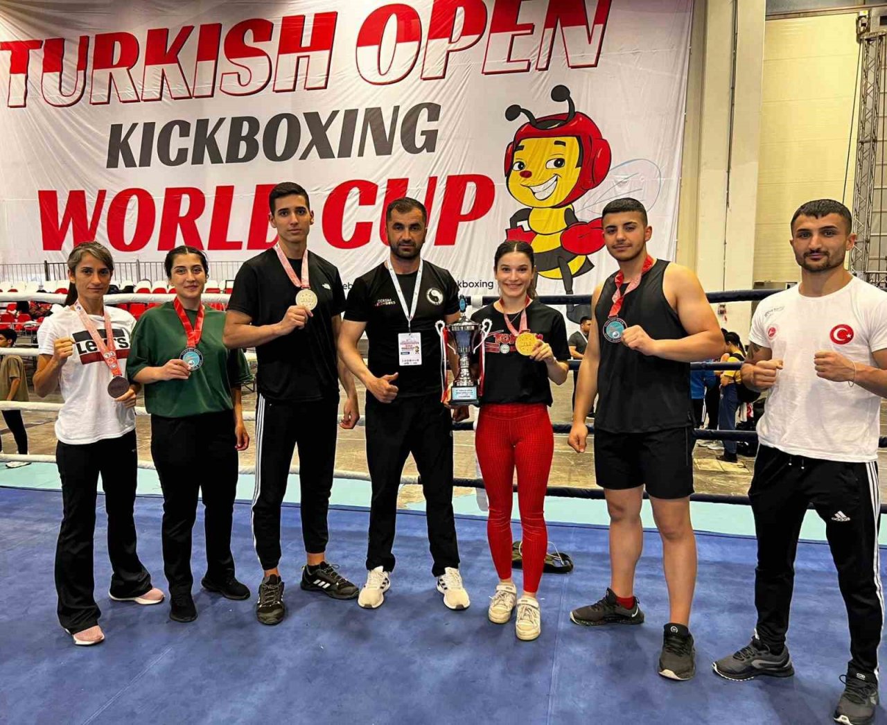 Tuncelili sporcuların dünya kupası başarısı