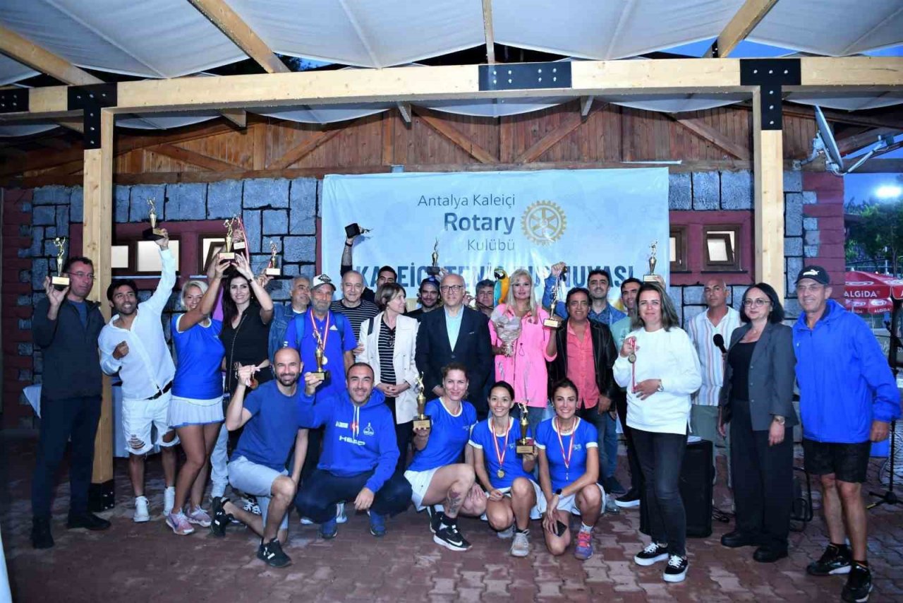 Raketler konteyner kent için vuruldu