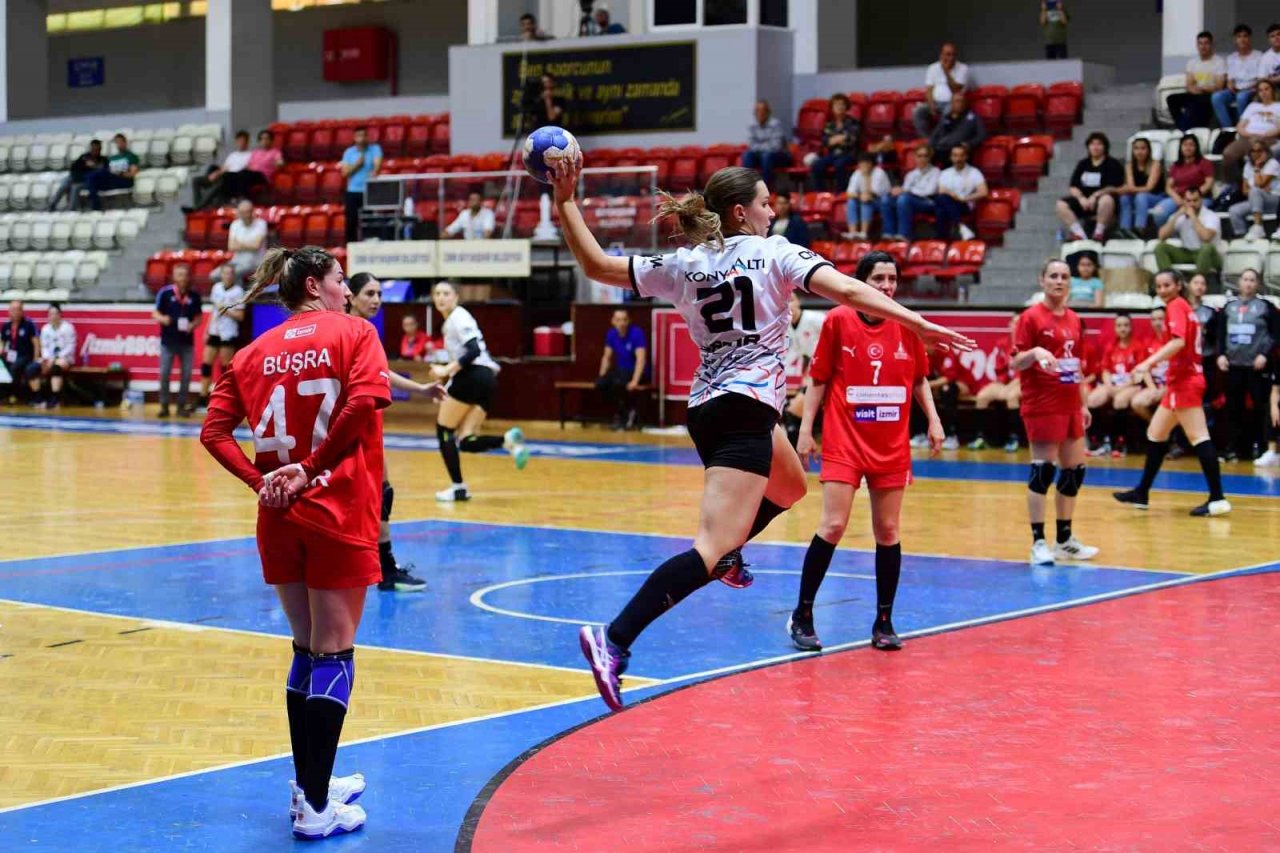 Avrupa Şampiyonu tur peşinde