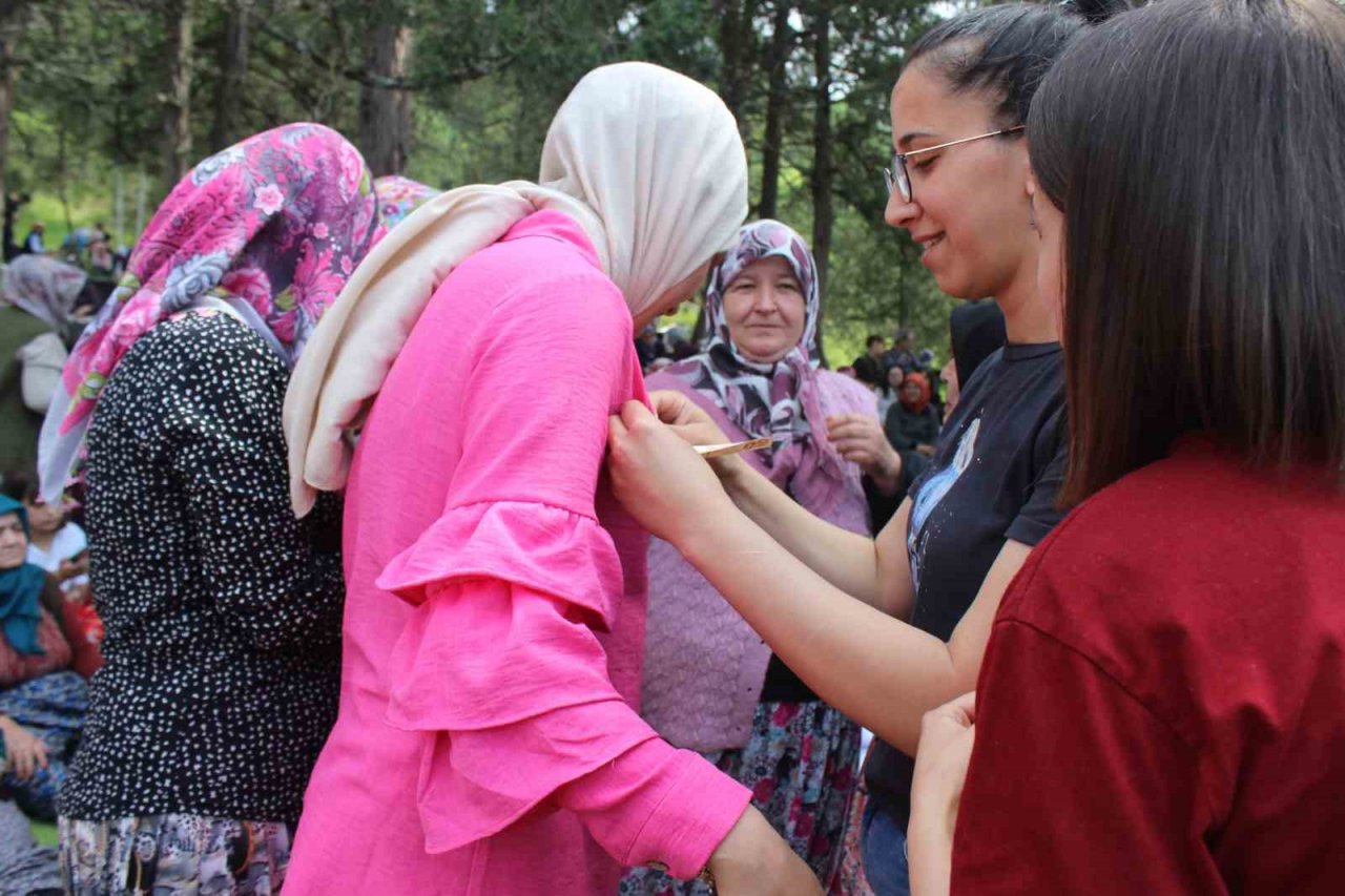 Bu köyde asırlık geleneksel Hıdırellez Şenliği devam ediyor