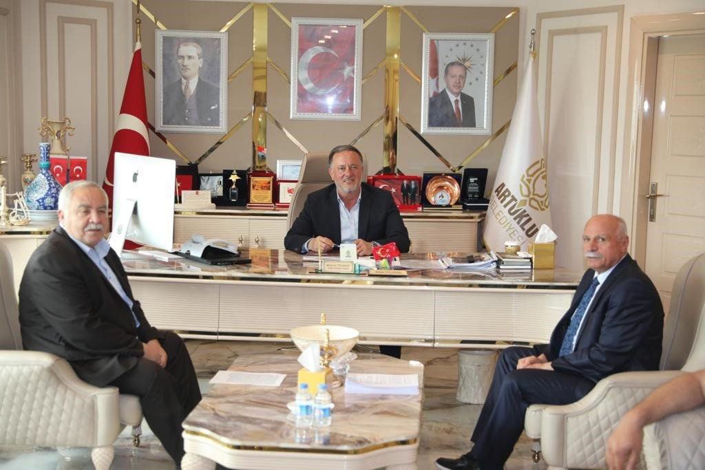 Artuklu Belediyesi’nden kadrolu işçilere yüzde 110 zam