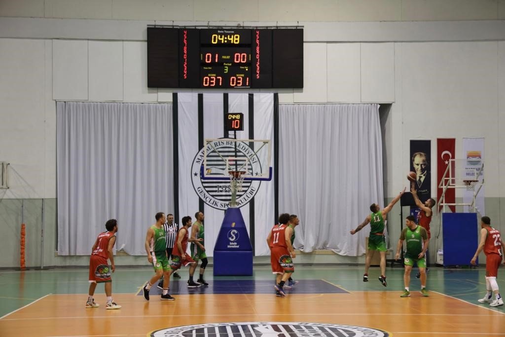 Master basketbolcular Marmaris’te ter döktü